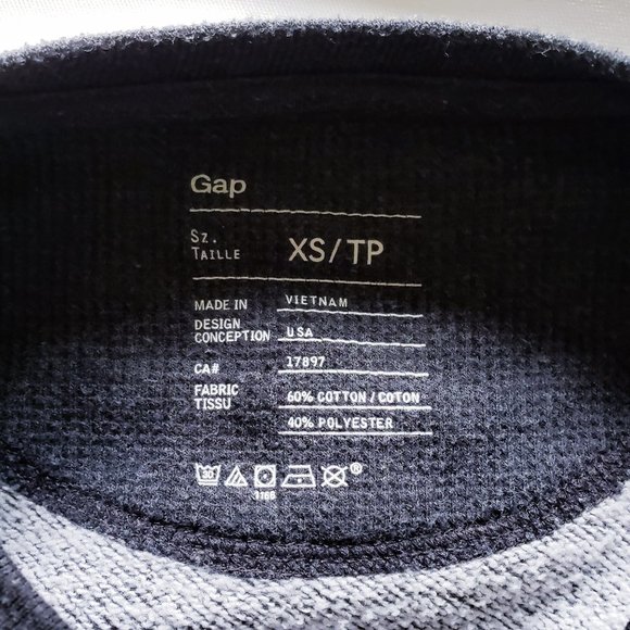 🔴 3/$40 - Gap Crewneck Sweatshirt/Jumper - Grey - Picture 4 of 4
